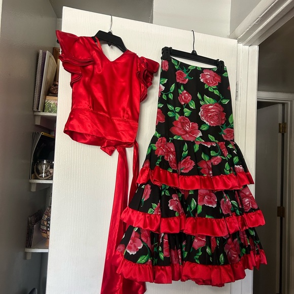 Other - Spanish flamenco set: Red Ruffled Top, Floral Skirt and hat